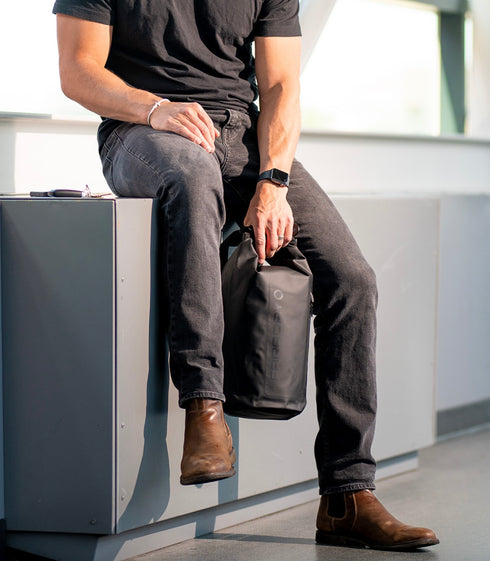 Faraday Dry Bag Sling Pack – Stealth Black